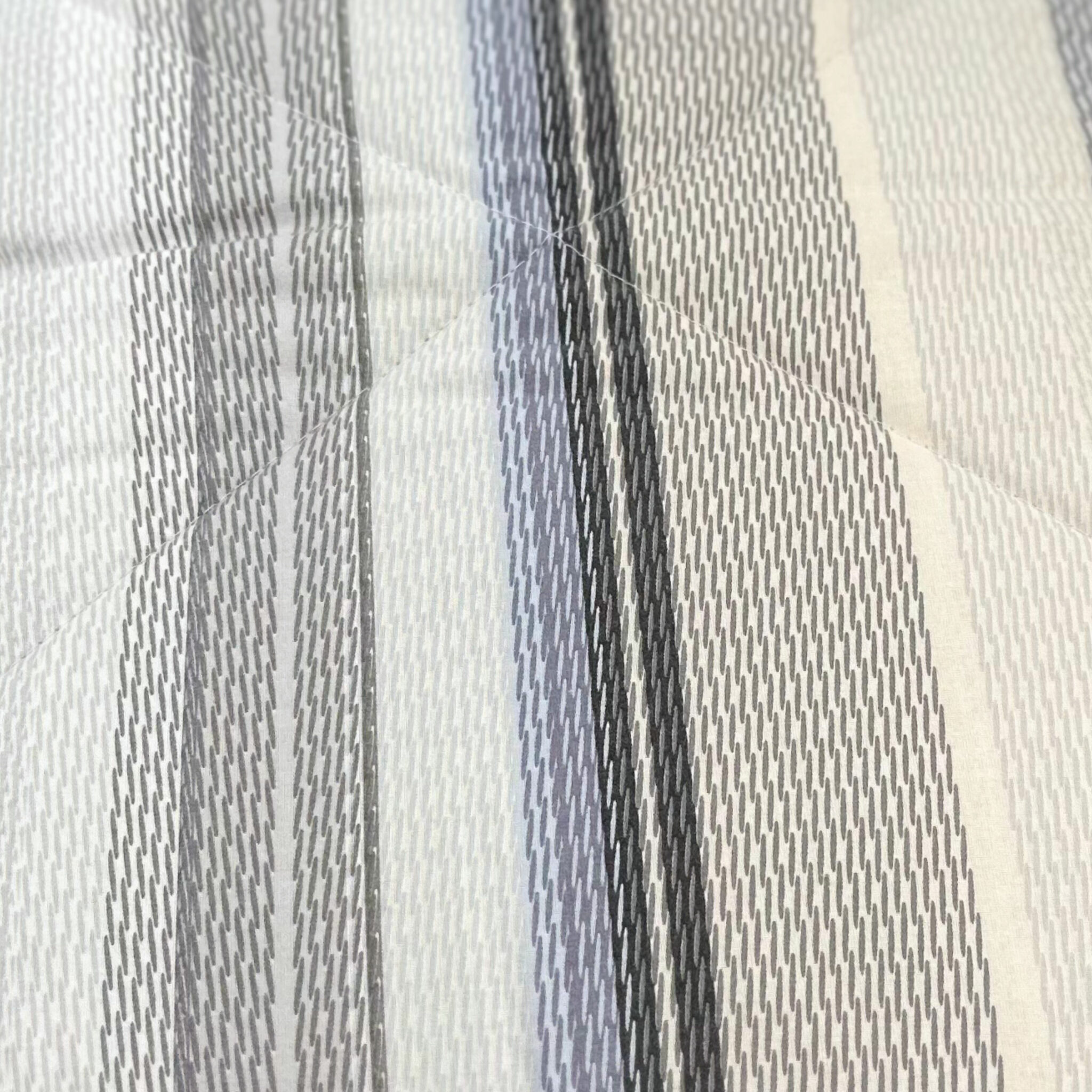 8918280